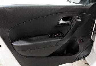 Подержанный автомобиль Volkswagen Polo Sedan 2020 года (19 фото)