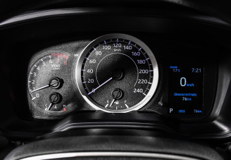 Новый Toyota Corolla Sedan 2023 (10 фото)