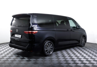 Подержанный автомобиль Volkswagen Multivan 2022 года (5 фото)