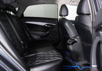 Подержанный автомобиль Hyundai i40 Sedan 2015 года (9 фото)