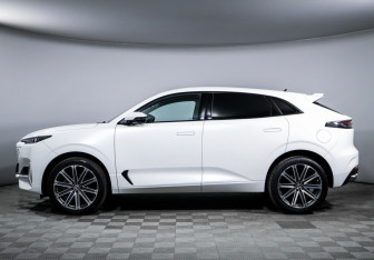 Подержанный автомобиль Changan UNI-K 2023 года (8 фото)