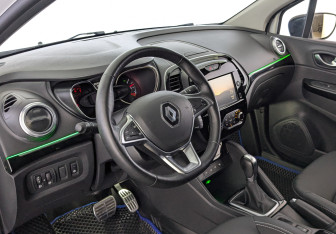 Подержанный автомобиль Renault Kaptur 2020 года (15 фото)