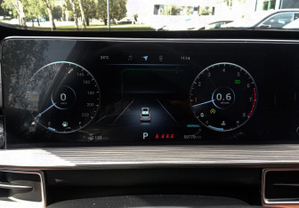 Подержанный автомобиль Chery Tiggo 8 Pro Max 2022 года (11 фото)