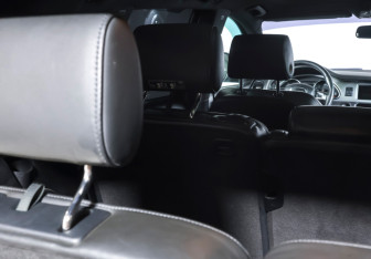 Подержанный автомобиль Audi Q7 2009 года (10 фото)