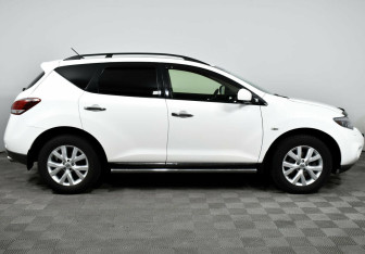 Подержанный автомобиль Nissan Murano Suv 2015 года (4 фото)