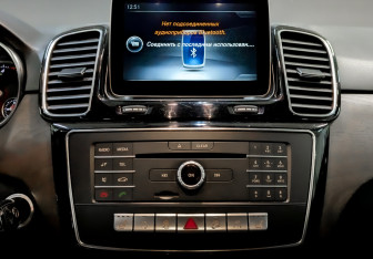 Подержанный автомобиль Mercedes-Benz GLE 2016 года (15 фото)