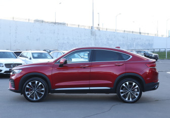 Подержанный автомобиль Geely Tugella 2022 года (8 фото)