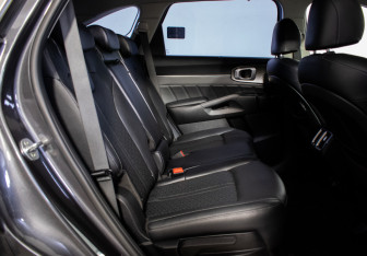 Подержанный автомобиль Kia Sorento 2020 года (9 фото)