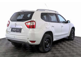 Подержанный автомобиль Nissan Terrano 2021 года (5 фото)