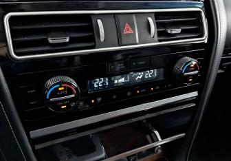 Подержанный автомобиль Infiniti QX80 2017 года (21 фото)