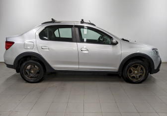 Подержанный автомобиль Renault Logan Sedan 2019 года (4 фото)