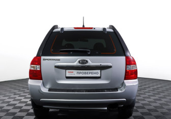 Подержанный автомобиль Kia Sportage 2007 года (6 фото)