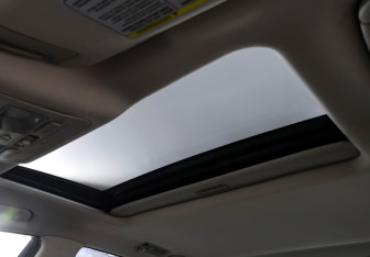 Подержанный автомобиль Infiniti M Sedan 2007 года (22 фото)