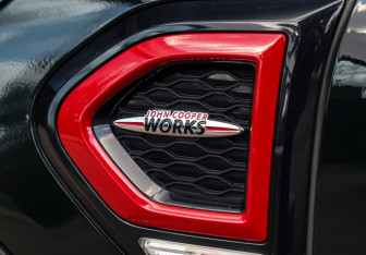 Подержанный автомобиль MINI Countryman 2020 года (21 фото)