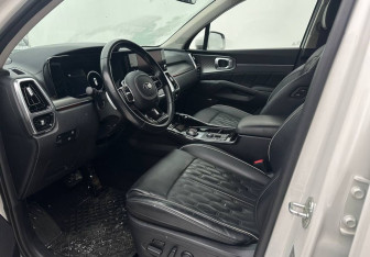 Подержанный автомобиль Kia Sorento 2020 года (9 фото)