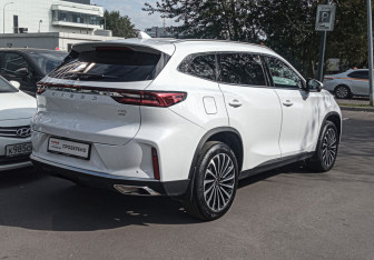 Подержанный автомобиль Exeed TXL 2024 года (5 фото)