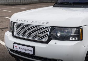 Подержанный автомобиль Land Rover Range Rover 2011 года (2 фото)