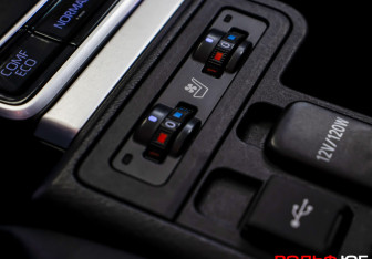 Подержанный автомобиль Toyota Land Cruiser Prado 2021 года (24 фото)