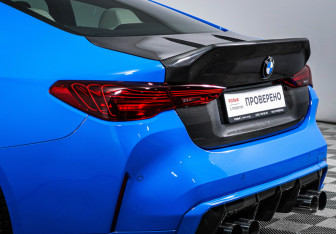Подержанный автомобиль BMW M4 Coupe 2024 года (16 фото)