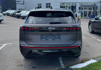 Новый Volkswagen Teramont 2025 (3 фото)