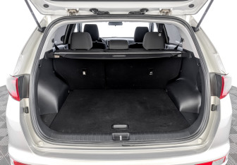 Подержанный автомобиль Kia Sportage 2017 года (10 фото)