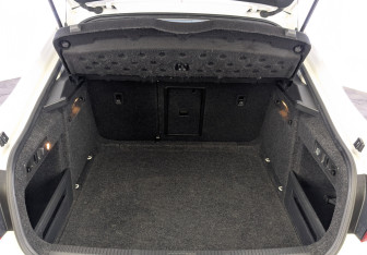 Подержанный автомобиль Skoda Superb Liftback 2016 года (10 фото)