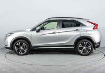 Подержанный автомобиль Mitsubishi Eclipse Cross 2018 года (3 фото)