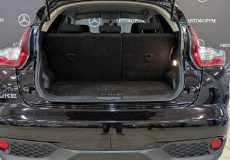 Подержанный автомобиль Nissan Juke 2017 года (10 фото)