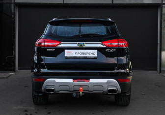 Подержанный автомобиль Geely Atlas 2018 года (5 фото)