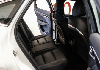 Подержанный автомобиль Geely Tugella 2022 года (25 фото)