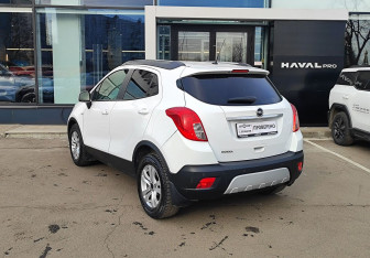 Подержанный автомобиль Opel Mokka 2014 года (7 фото)