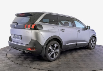 Подержанный автомобиль Peugeot 5008 Suv 2018 года (4 фото)