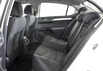 Подержанный автомобиль Citroen C4 Sedan 2017 года (14 фото)