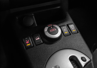 Подержанный автомобиль Nissan X-Trail 2012 года (16 фото)
