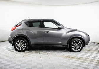 Подержанный автомобиль Nissan Juke 2013 года (4 фото)