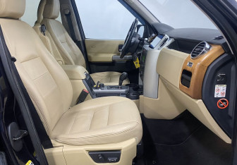 Подержанный автомобиль Land Rover Discovery 2008 года (23 фото)