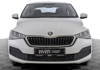 Подержанный автомобиль Skoda Rapid Liftback 2021 года (2 фото)