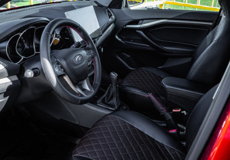 Подержанный автомобиль LADA (ВАЗ) Vesta Sedan 2017 года (12 фото)