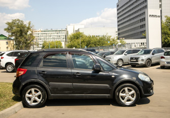 Подержанный автомобиль Suzuki SX4 Hatchback 2007 года (3 фото)