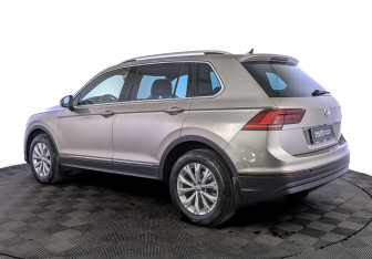 Подержанный автомобиль Volkswagen Tiguan 2018 года (7 фото)