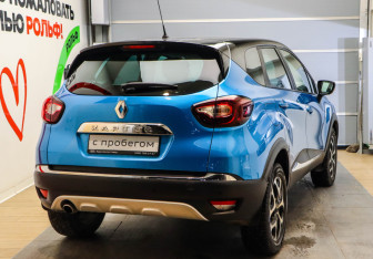 Подержанный автомобиль Renault Kaptur 2017 года (4 фото)