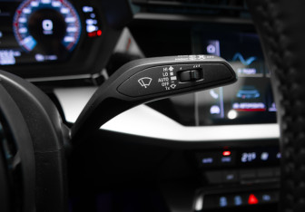 Подержанный автомобиль Audi A3 Hatchback 2021 года (17 фото)