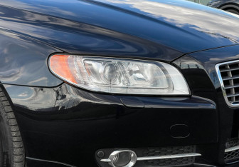 Подержанный автомобиль Volvo S80 2013 года (15 фото)