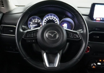 Подержанный автомобиль Mazda CX-5 2020 года (15 фото)