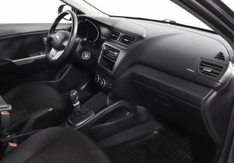 Подержанный автомобиль Kia Rio Hatchback 2014 года (5 фото)