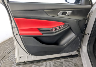 Подержанный автомобиль Changan CS55PLUS 2023 года (19 фото)