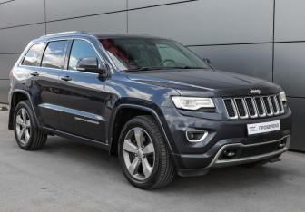 Подержанный автомобиль Jeep Grand Cherokee 2014 года (3 фото)