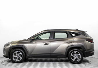 Подержанный автомобиль Hyundai Tucson 2021 года (3 фото)