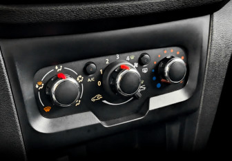 Подержанный автомобиль LADA (ВАЗ) XRAY 2021 года (25 фото)