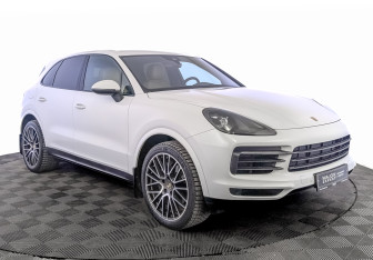 Подержанный автомобиль Porsche Cayenne 2019 года (3 фото)